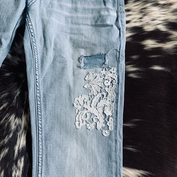 Silver Jeans - Picture 6 of 8